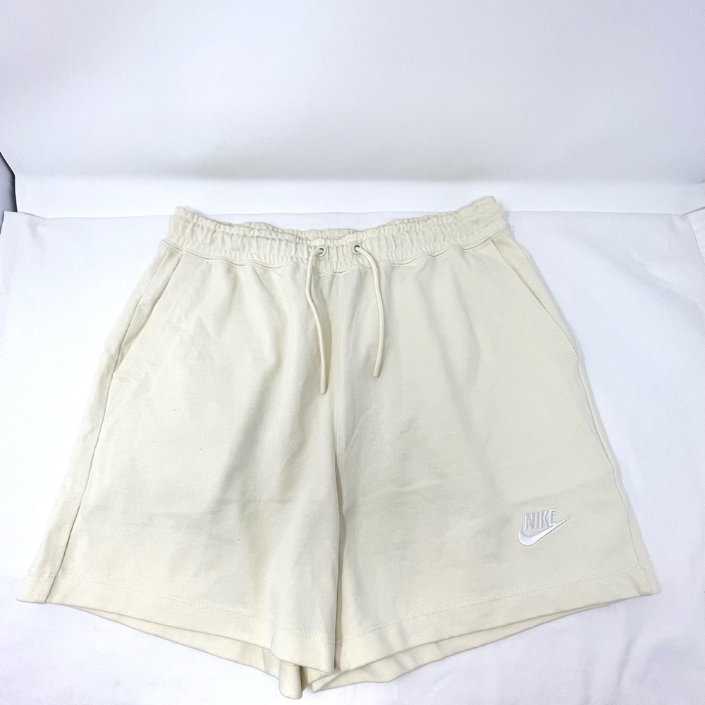 NIKE Sportswear Club Fleece Women's Mid-Rise Shorts Cream CJ3754-113 Size S